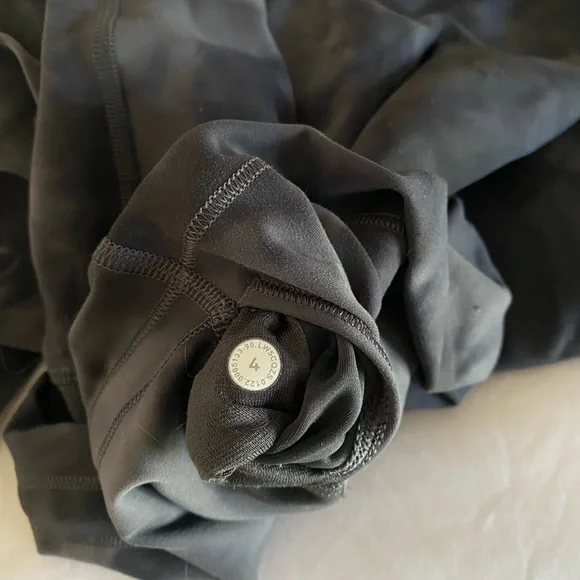 Luluemon Wunder Train 25” - Picture 4 of 4